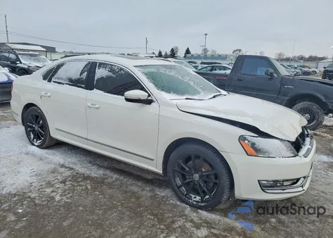 2014 Volkswagen Passat Sel z USA, uszkodzony, nr VIN 1VWCN7A30EC111392